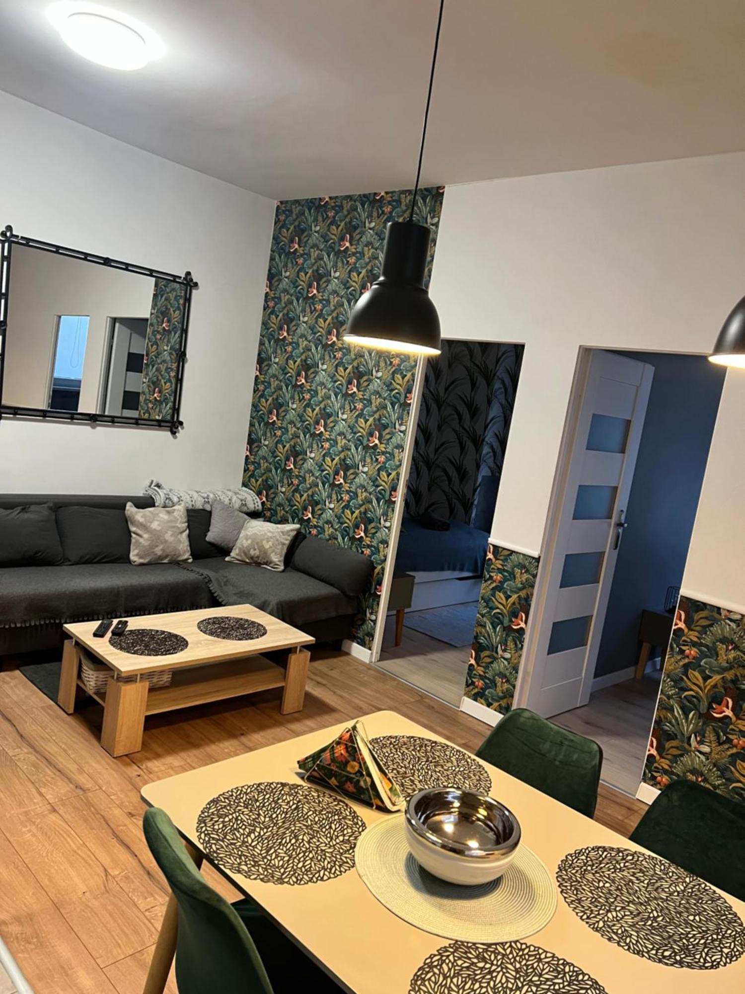 Apartamenty Cieplicka 20A Jelenia Gora Exterior photo